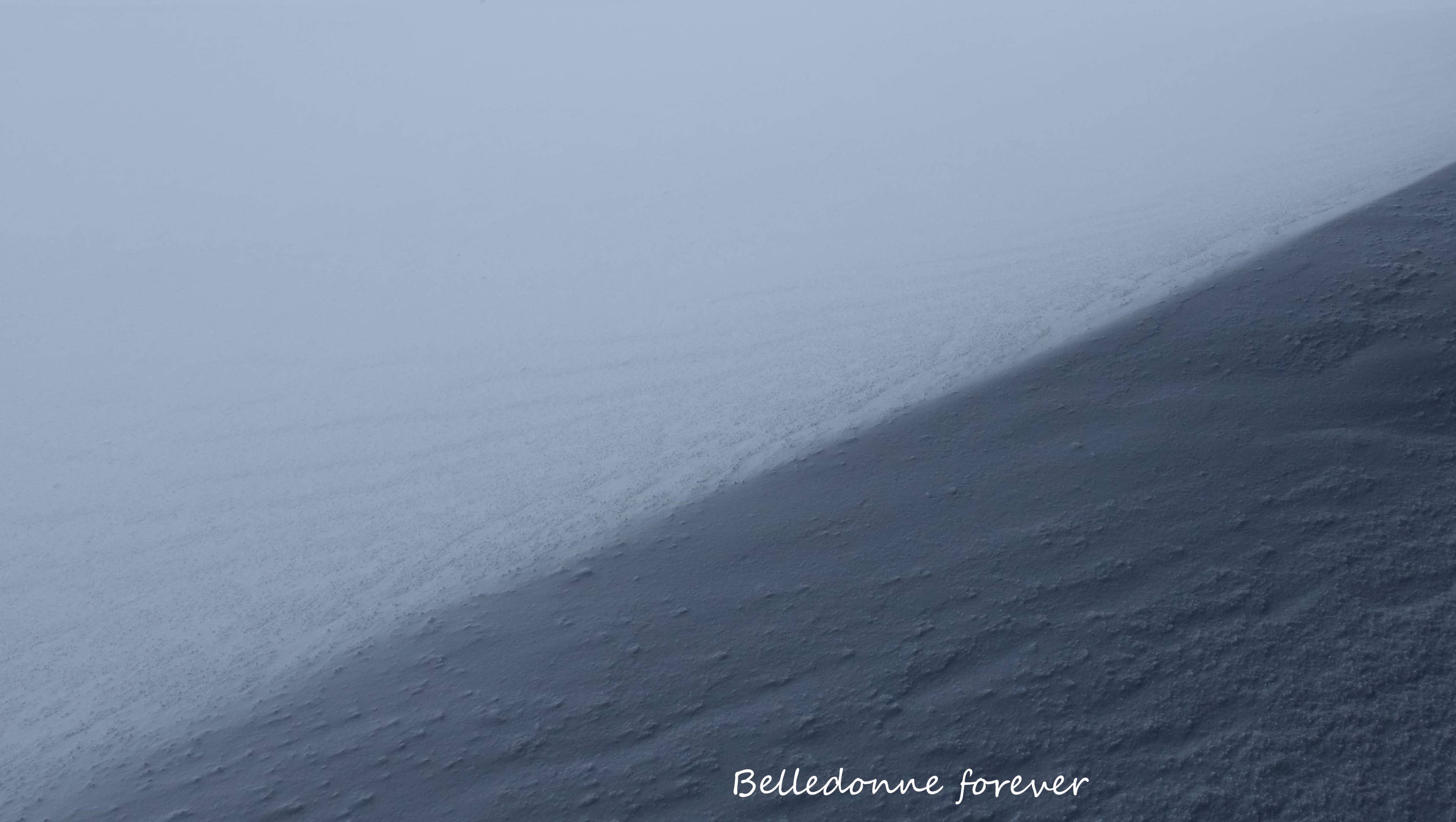 A 2250m neige + vent + grésil - un temps de chamrousse pas vraiment de redoux A.P.