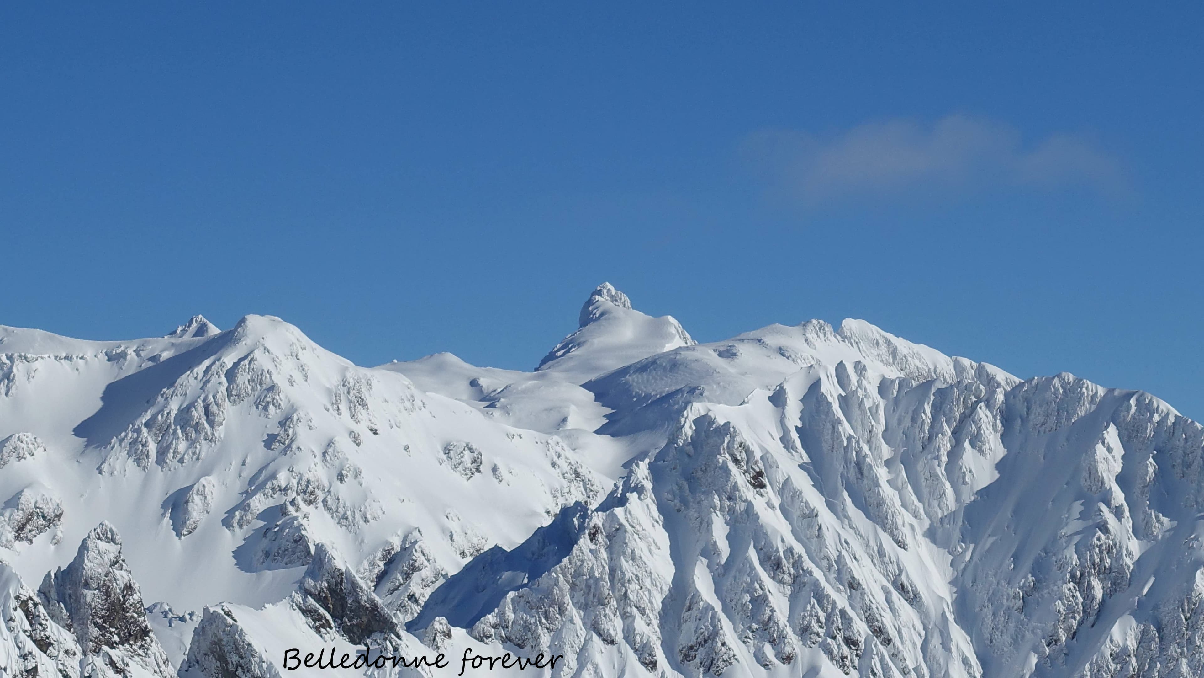 Sa majesté le grand pic de Belledonne 2977m + la croix de Belledonne A.P.