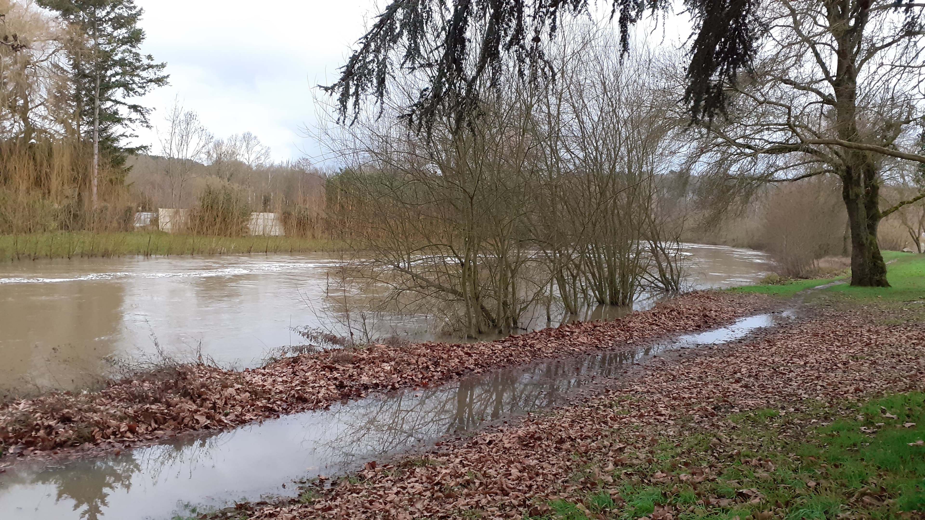 Crue de l'Huisne
