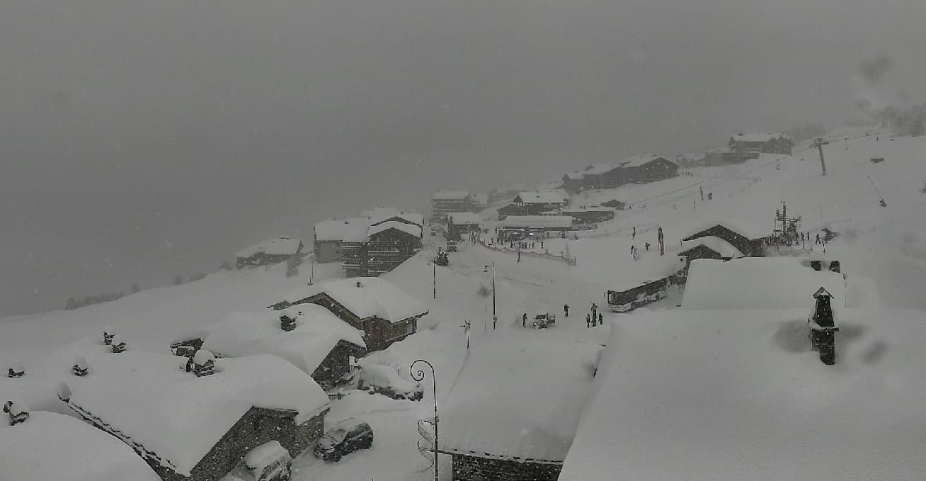 Image d'illustration pour Enneigement en montagne : bilan très contrasté pour Noël et prévisions