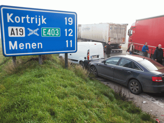 Image d'illustration pour Brouillard et pollution sous l'anticyclone - carambolage en Belgique