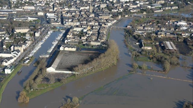 Image d'illustration pour Dépression Ruth - vents forts - graves inondations en Bretagne