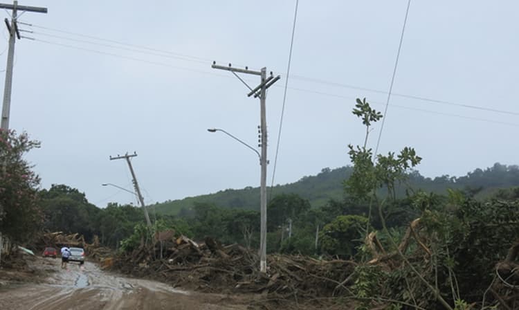 Image d'illustration pour Inondations meurtrières à Itaoca au Brésil