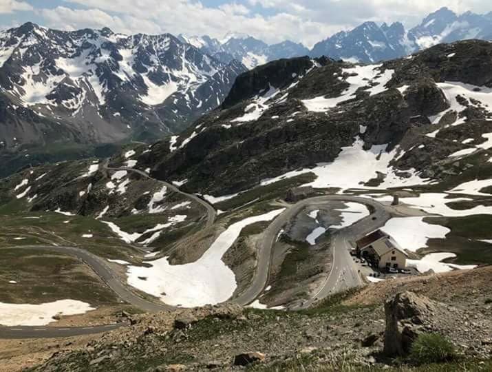 Image d'illustration pour La neige en été : ouverture des cols, Tour de France & ski