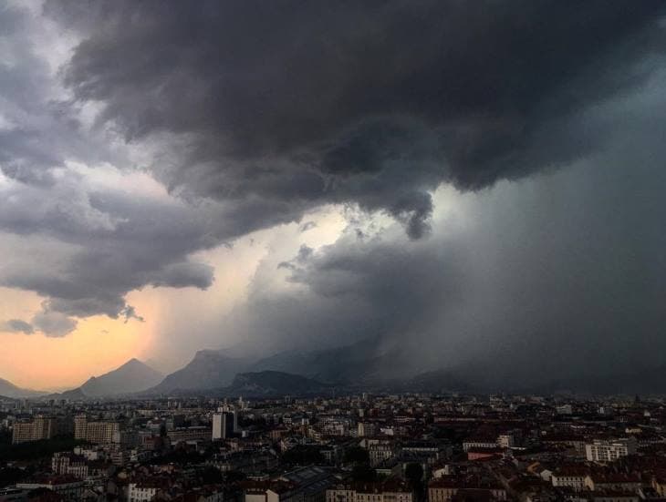 Image d'illustration pour TOP 10 des photos météo du mois de juin