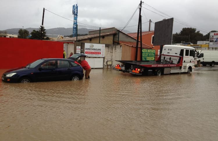Image d'illustration pour Dépression Stéphanie - pluie et vent fort au Sud