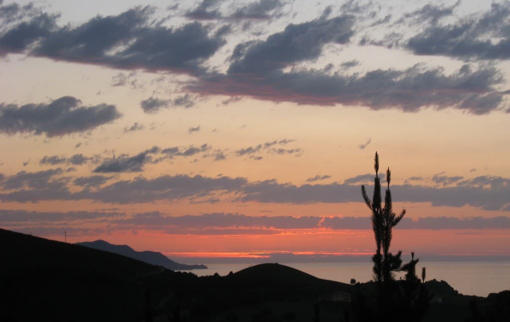 Coucher de soleil vu de la montagne