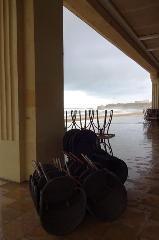 Pluie, vent et forte houle